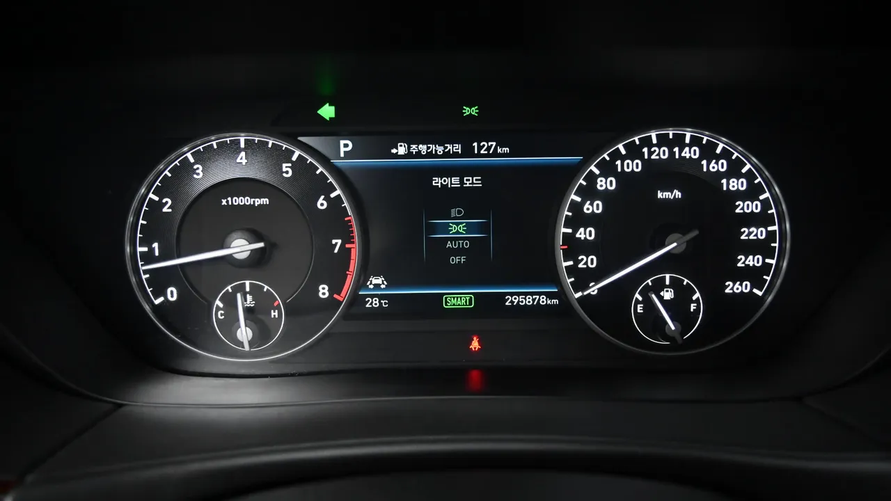 Genesis G90 — miniaturë 8