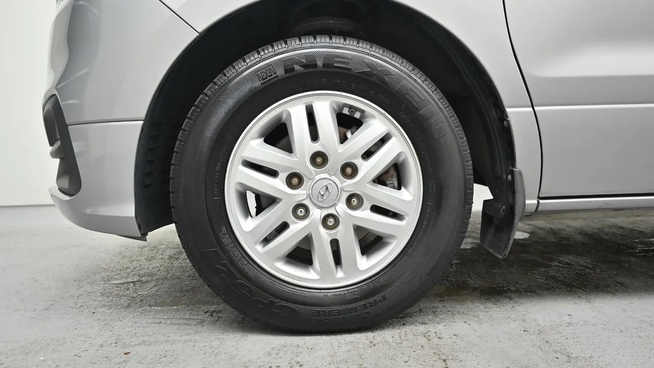 Hyundai Starex — miniaturë 5