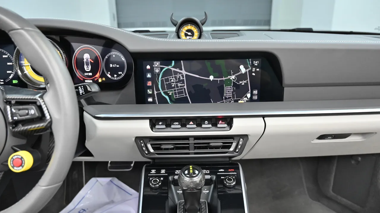 Porsche 911 — miniaturë 14
