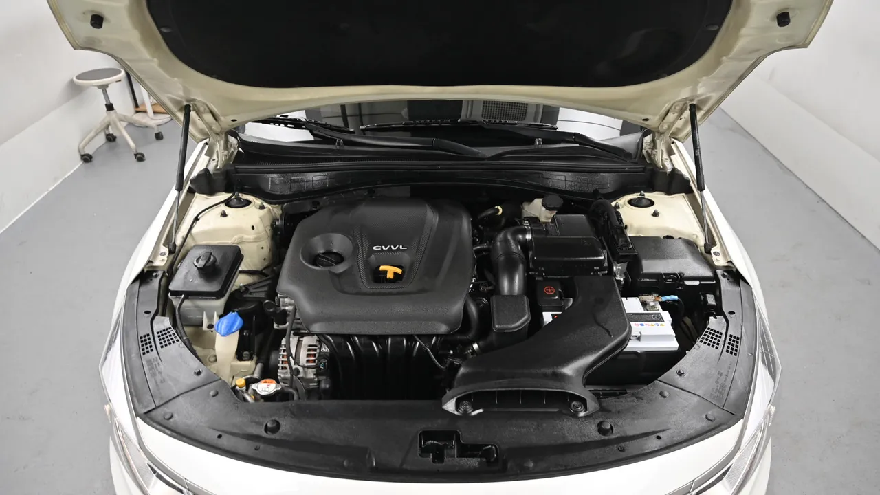 Kia K5 — miniaturë 6