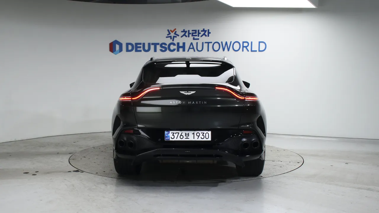 Aston Martin DBX — miniaturë 4