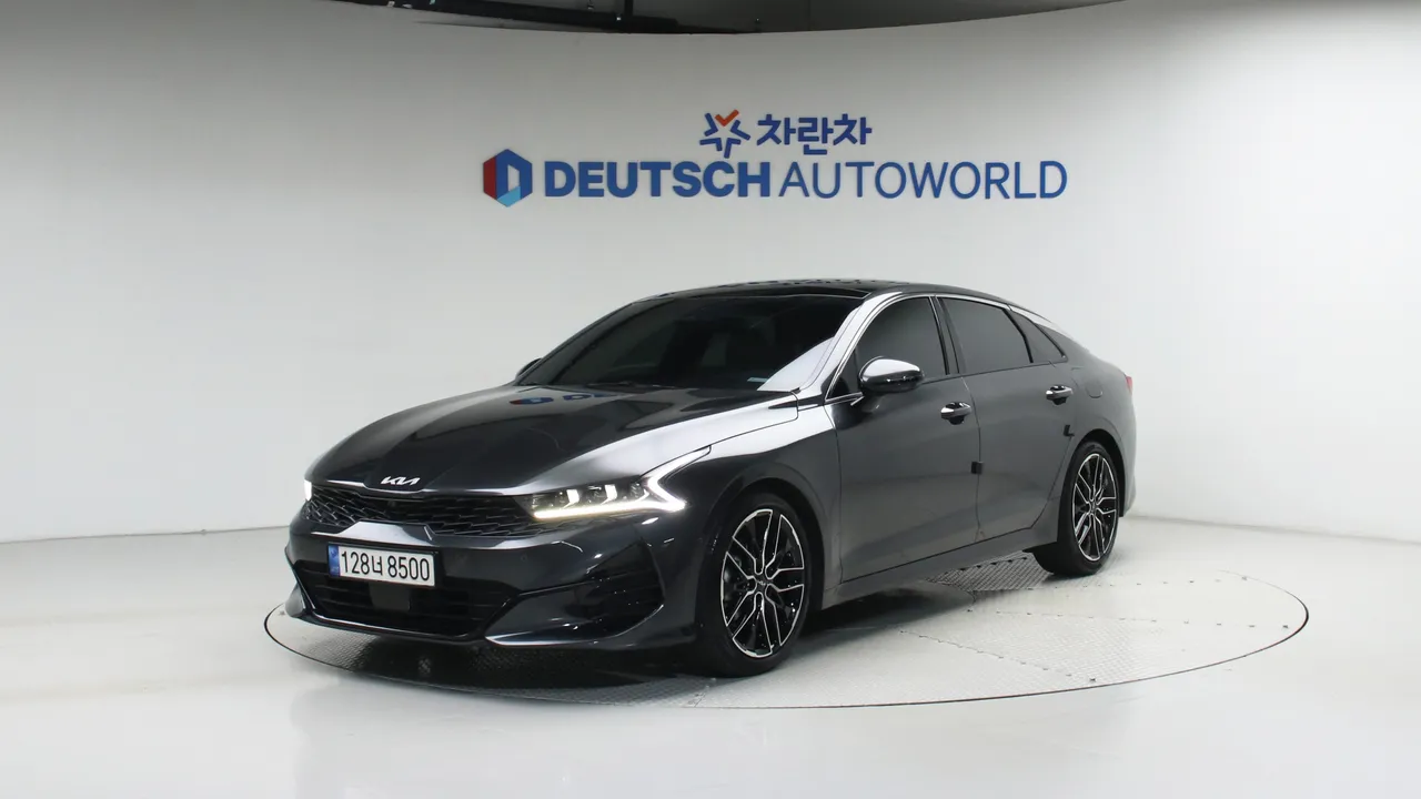 Kia K5 1.6 터보 시그니처 — foto 1