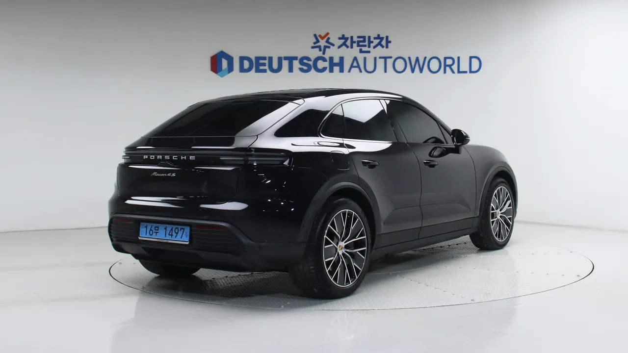 Porsche Macan — miniaturë 21