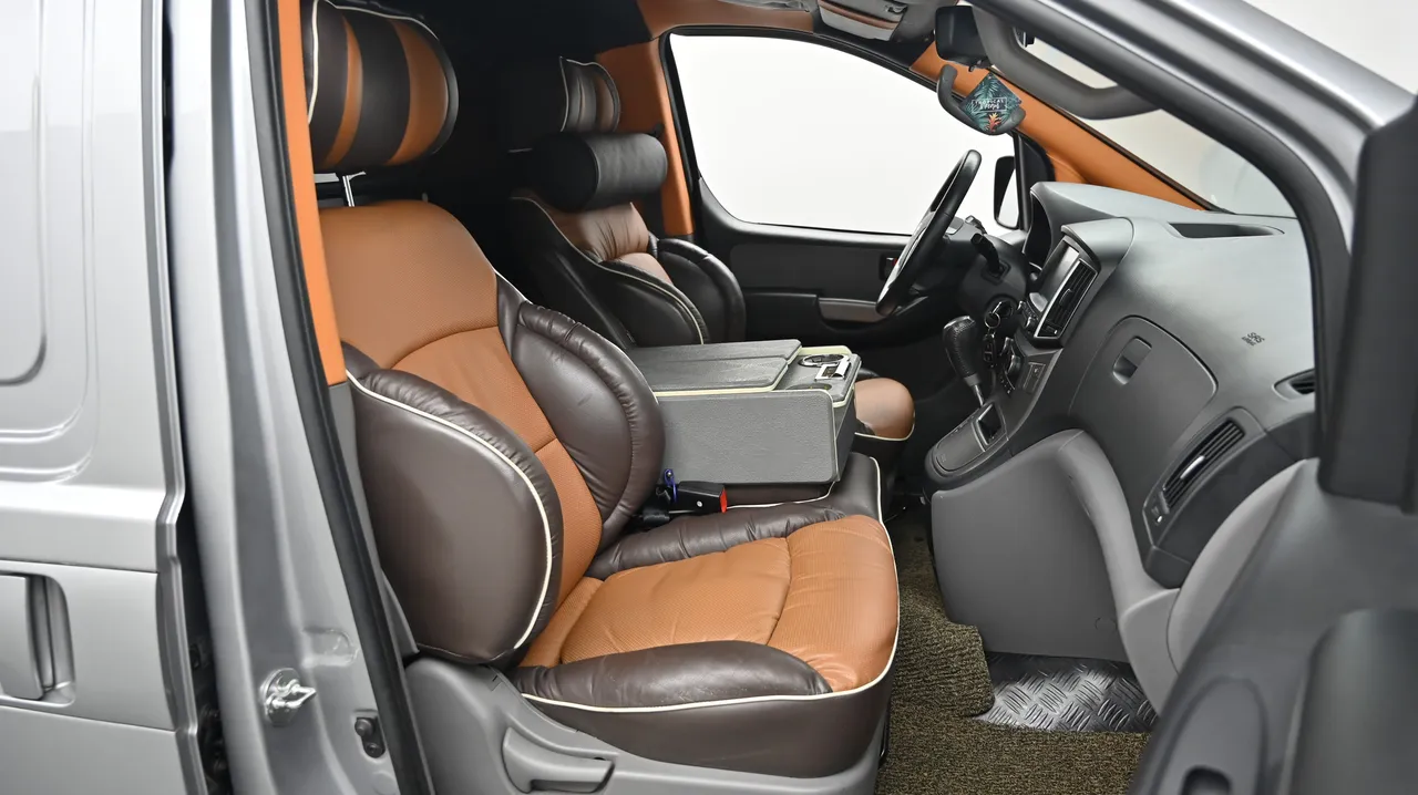 Hyundai Starex — miniaturë 10