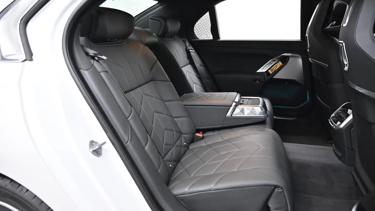 BMW 7er — miniaturë 21