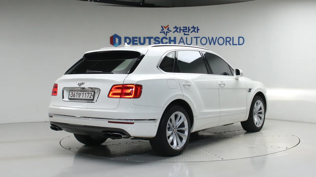 Bentley Bentayga — miniaturë 2