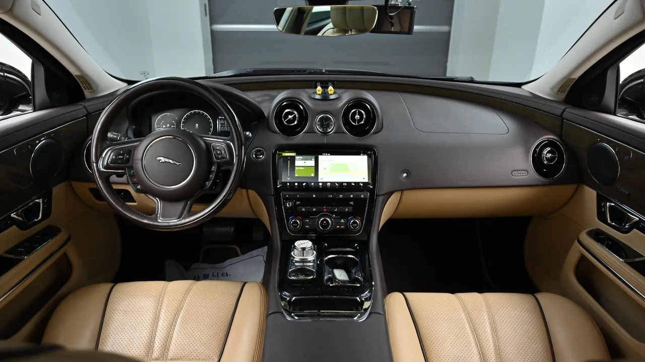 Jaguar XJ (X351) 3.0D Premium Luxury LWB