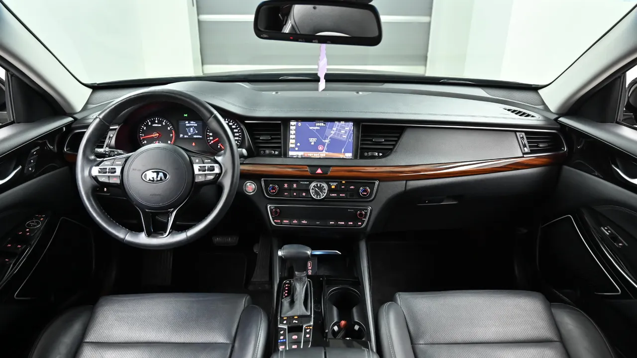 Kia K7 — miniaturë 7