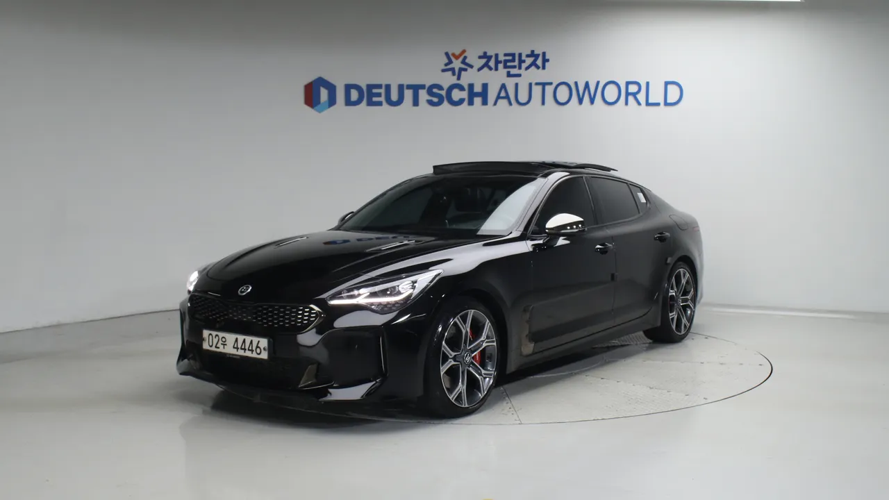 Kia Stinger 2.0 터보 AWD 플래티넘 — foto 1