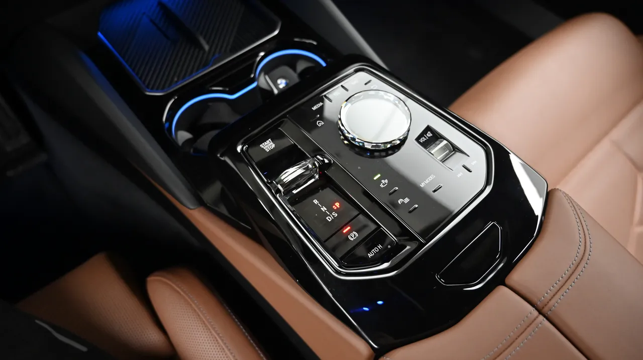 BMW 5er — miniaturë 9