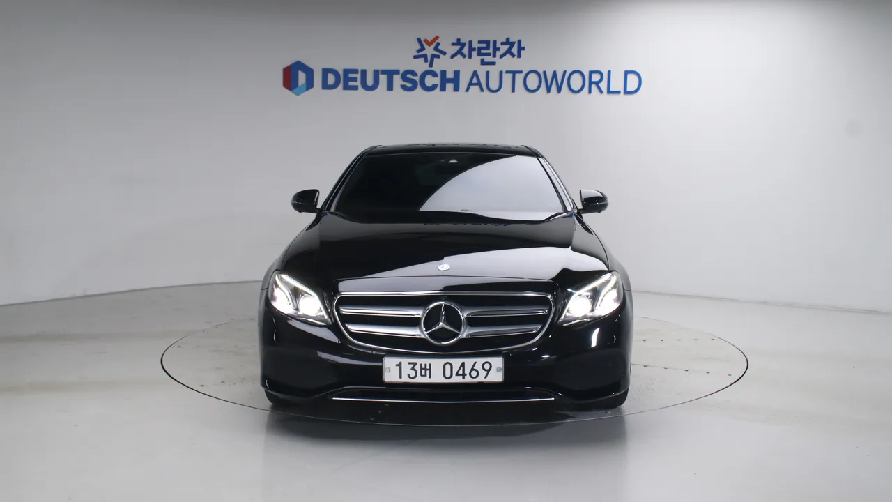 Mercedes-Benz E-klasse — miniaturë 3