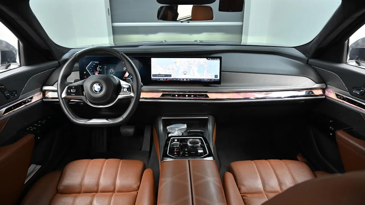 BMW 7er — miniaturë 7