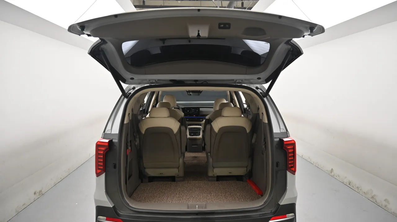 Kia Carnival — miniaturë 19