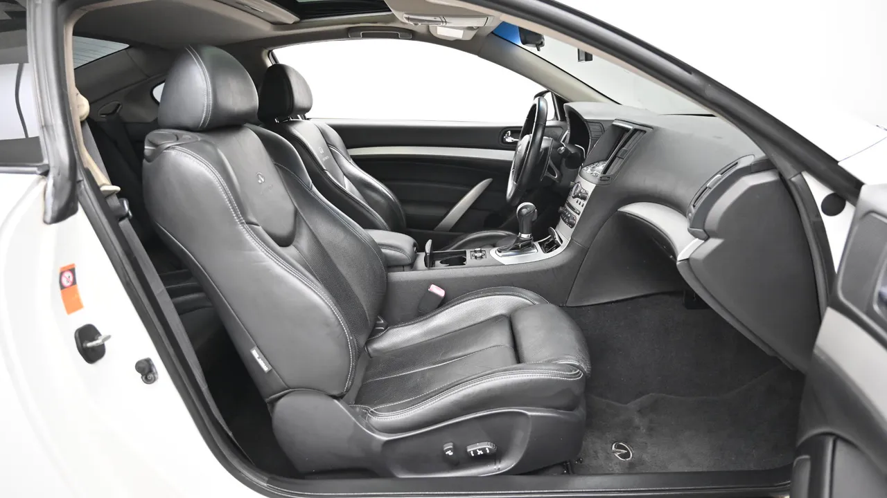 Infiniti G37 Coupe Advanced V36