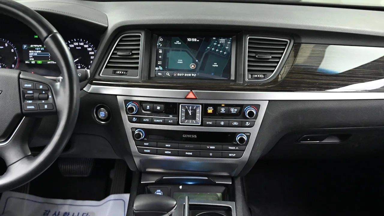Genesis G80 — miniaturë 14