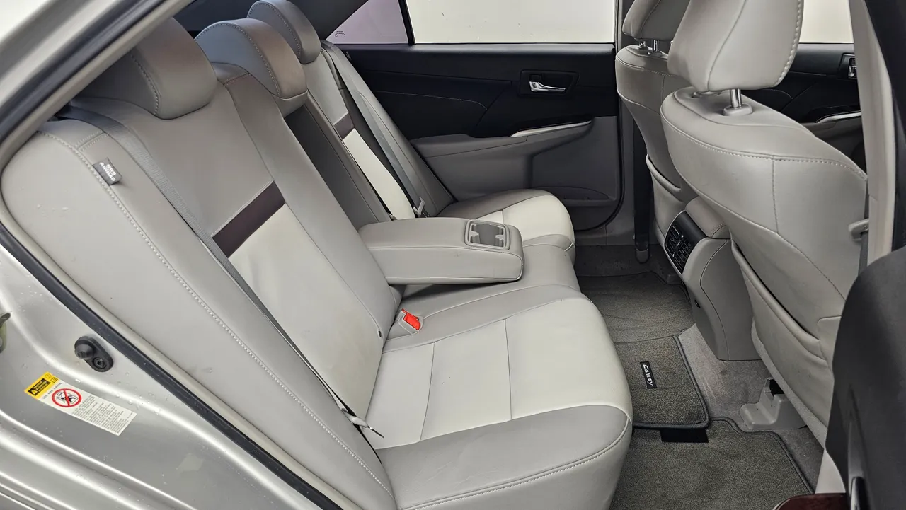 Toyota Camry — miniaturë 12
