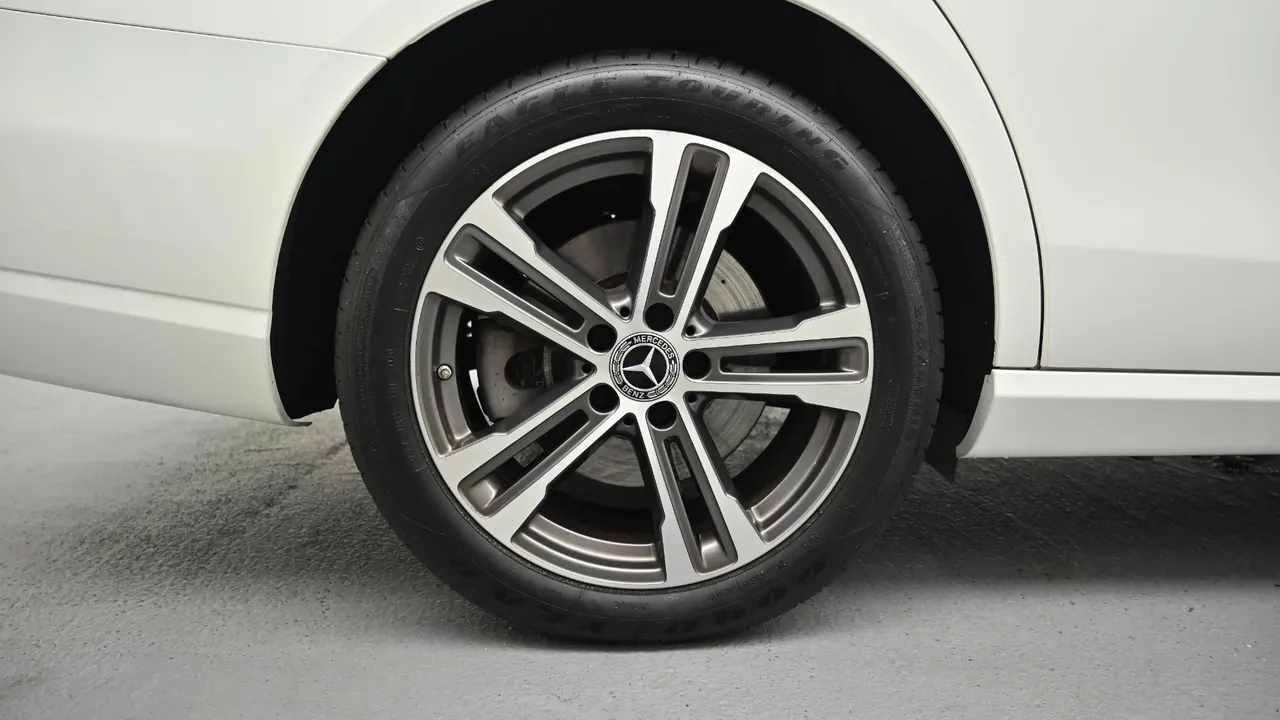 Mercedes-Benz E-klasse — miniaturë 5