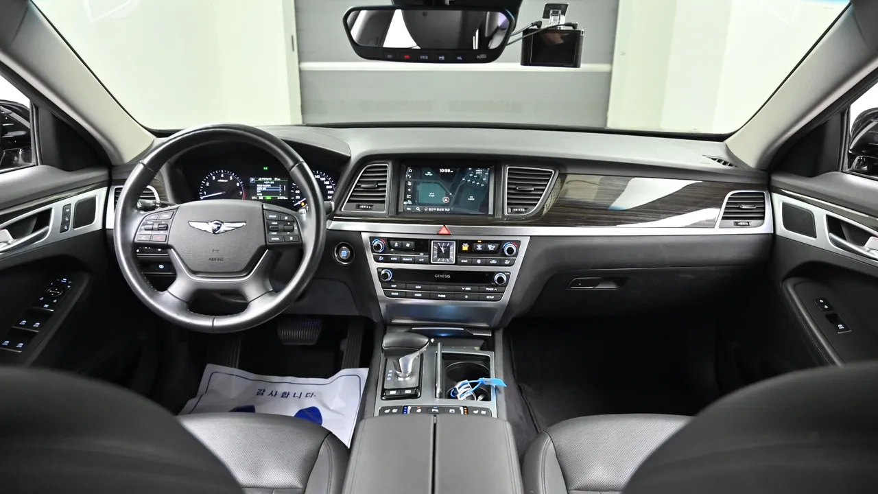 Genesis G80 — miniaturë 7
