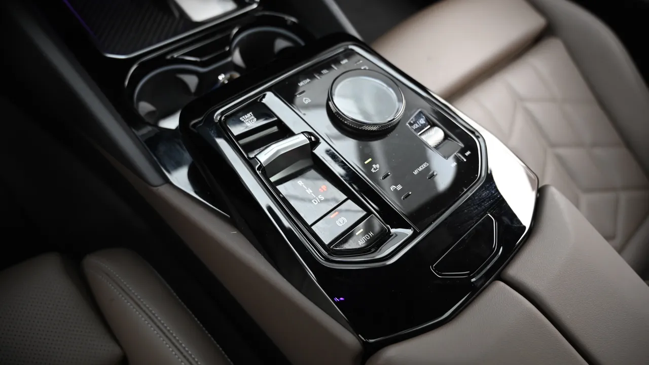 BMW 5er — miniaturë 9