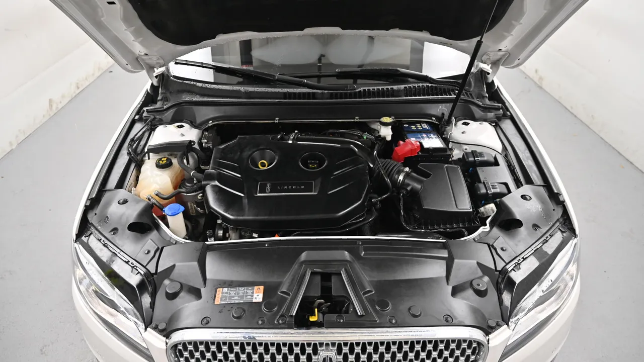Lincoln MKZ — miniaturë 6