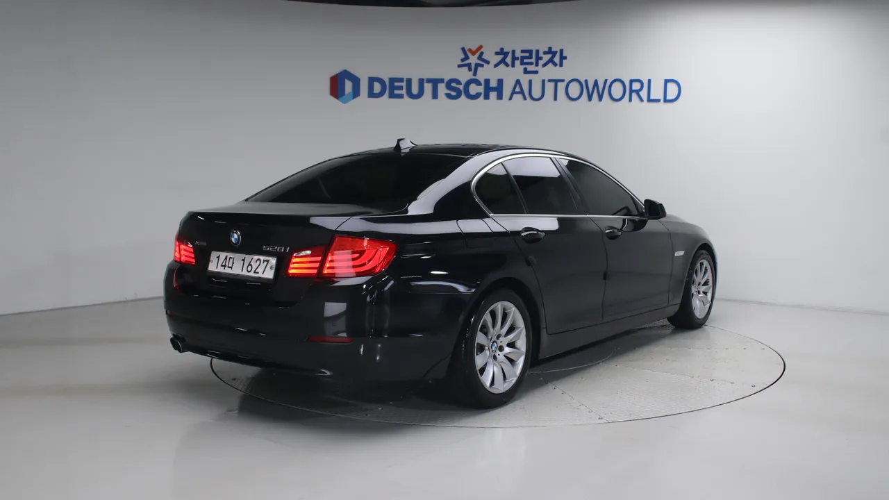 BMW 5er — miniaturë 2