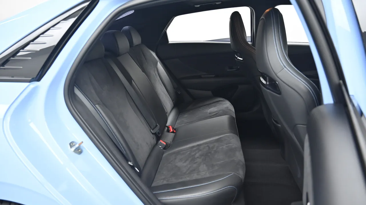 Hyundai Avante — miniaturë 12