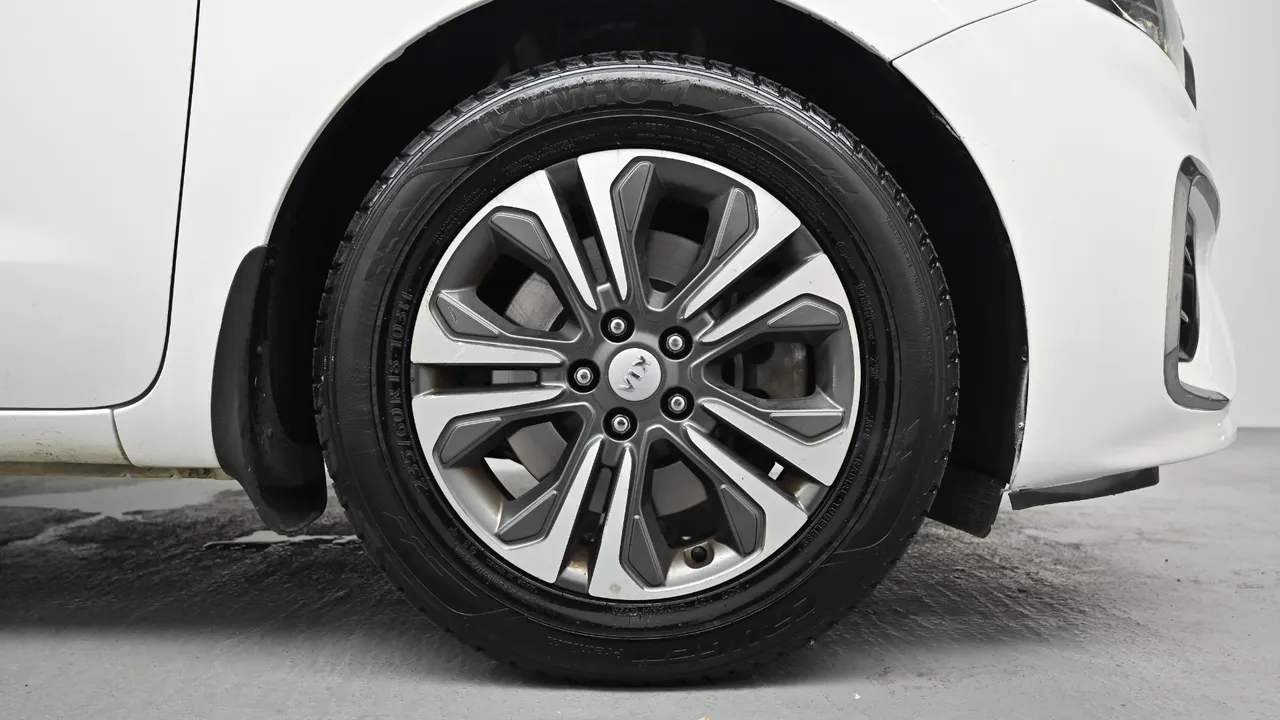 Kia Carnival — miniaturë 5