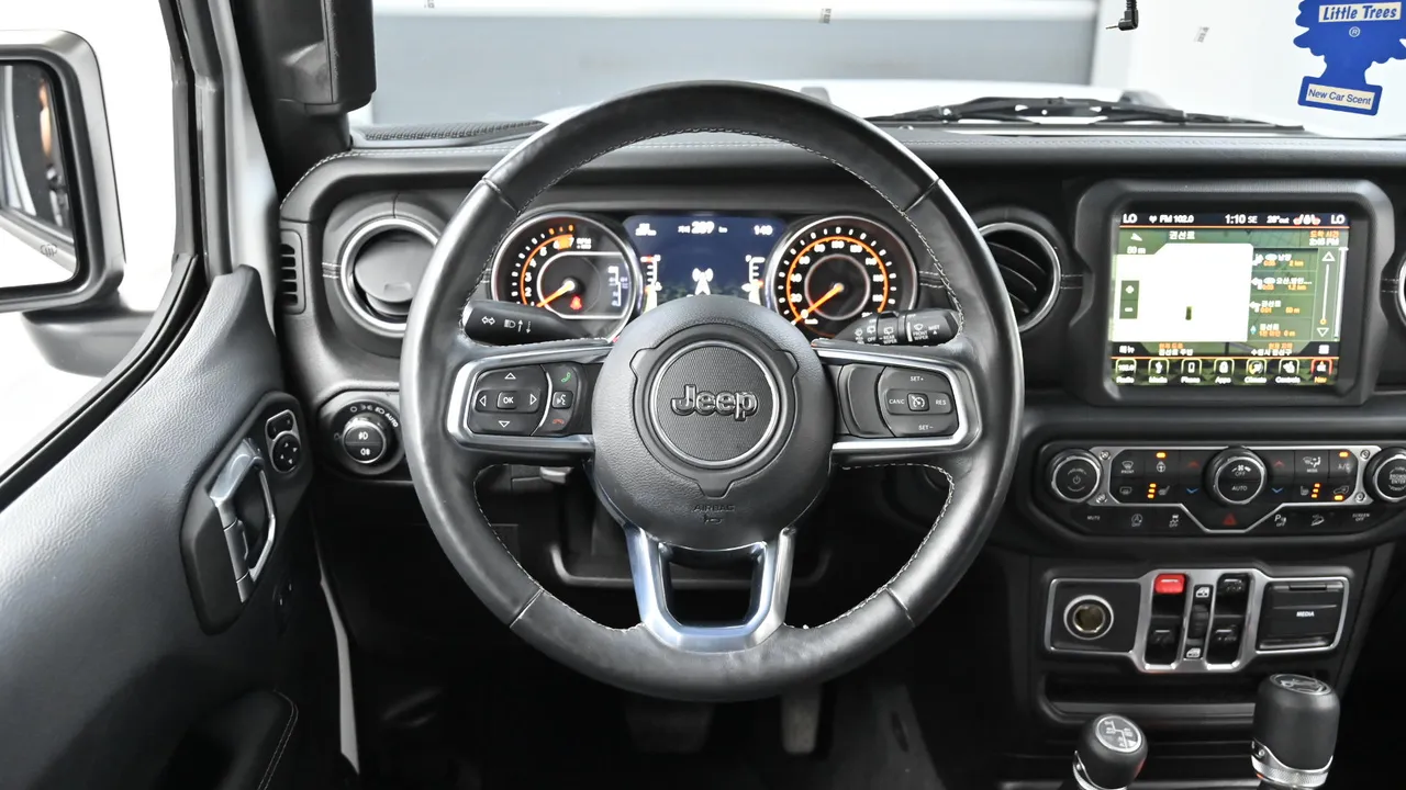 Jeep Wrangler — miniaturë 13