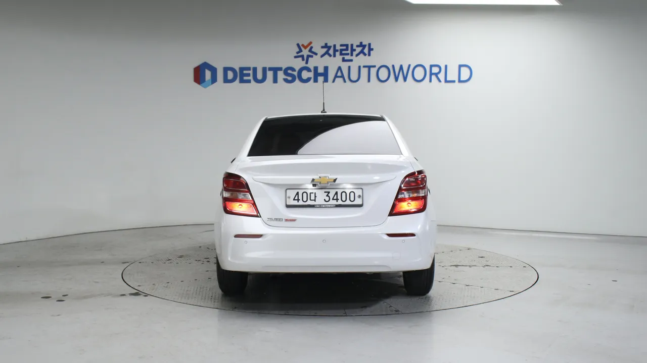 Chevrolet (GM Daewoo) The New Aveo Sedan 1.4 Turbo LS