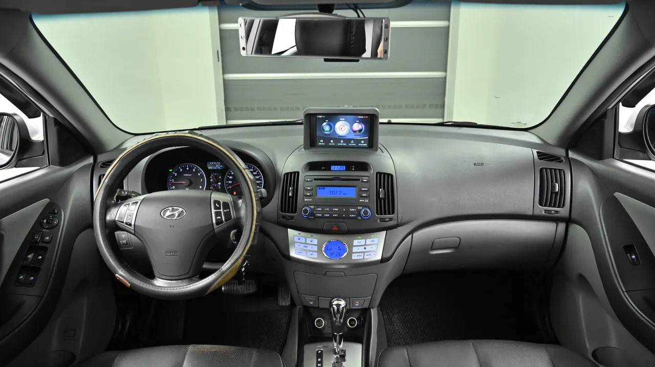 Hyundai Avante — miniaturë 7