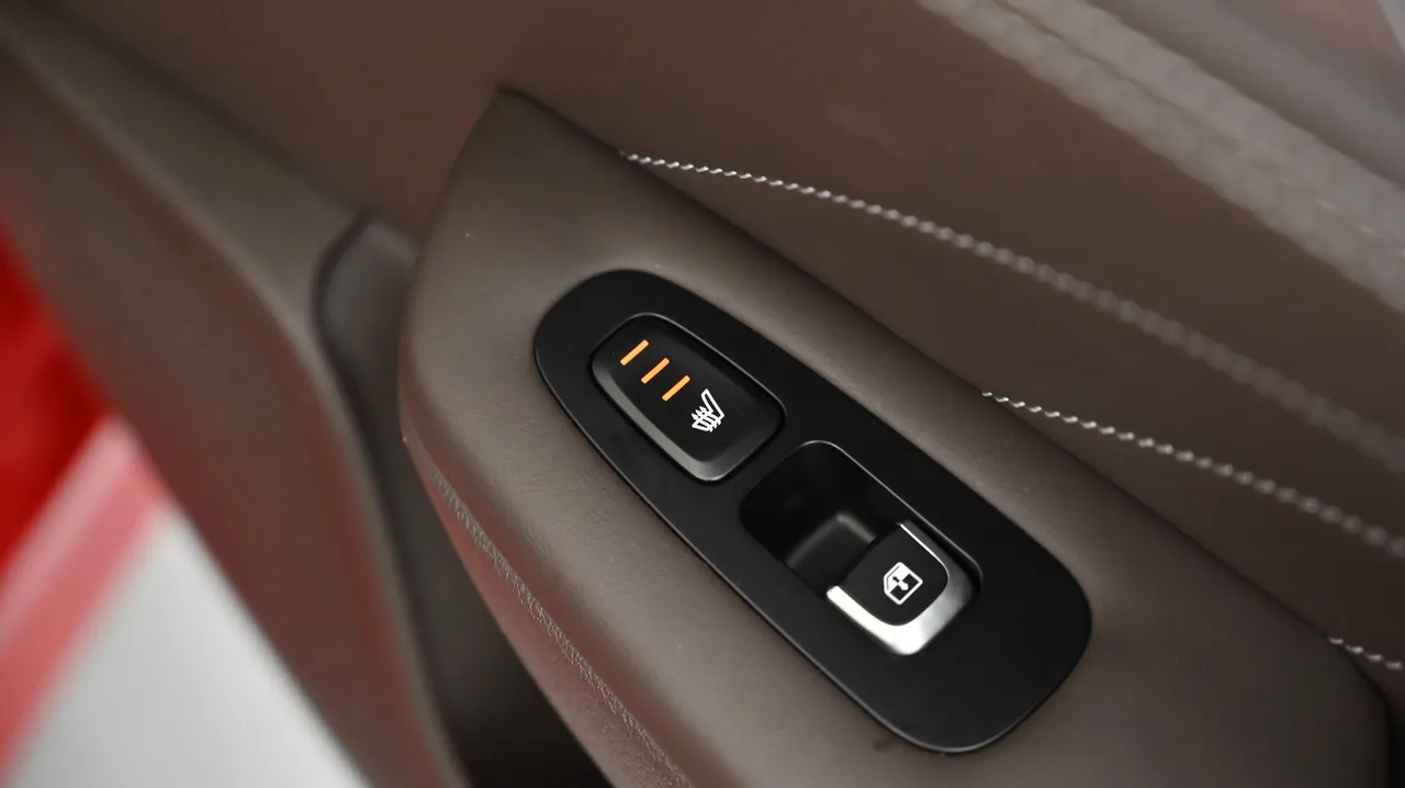 Kia Stinger — miniaturë 16