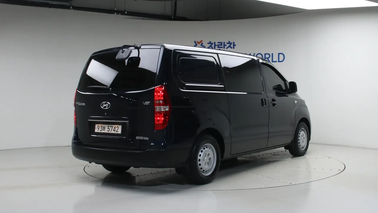 Hyundai Starex — miniaturë 2