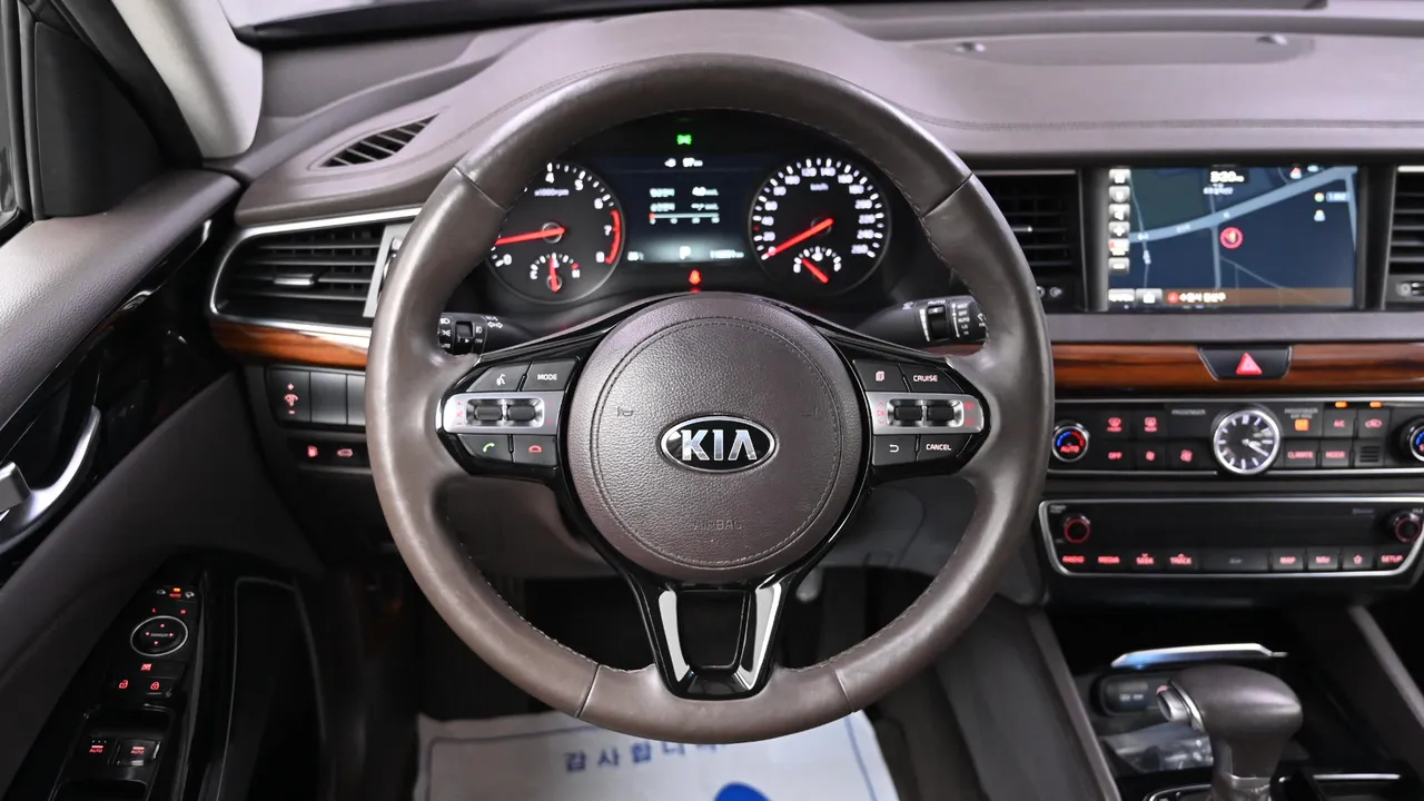 Kia K7 — miniaturë 13