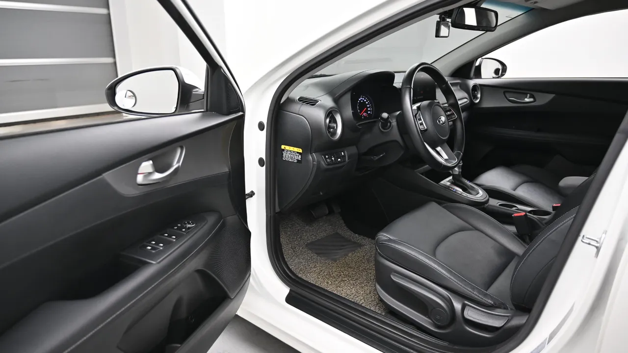 Kia K3 — miniaturë 11
