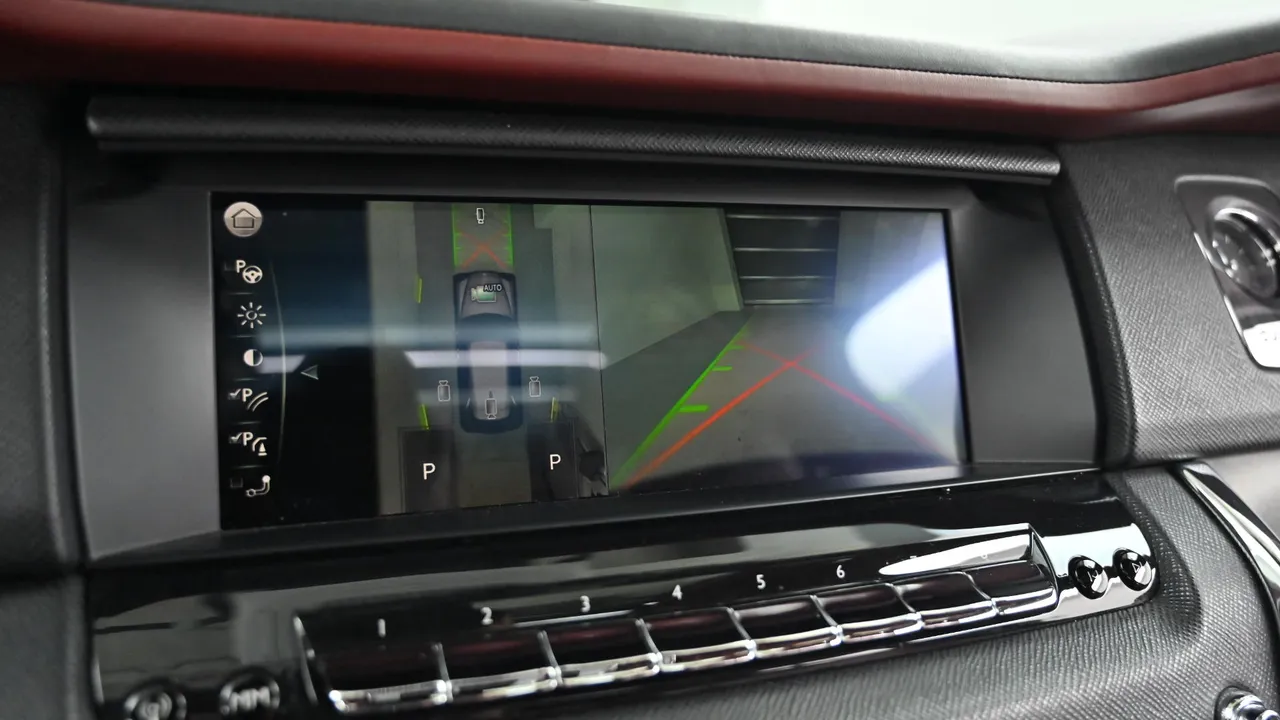 Rolls-Royce Cullinan — miniaturë 15