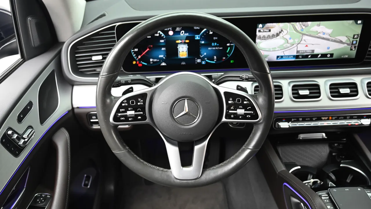 Mercedes-Benz GLE — miniaturë 13