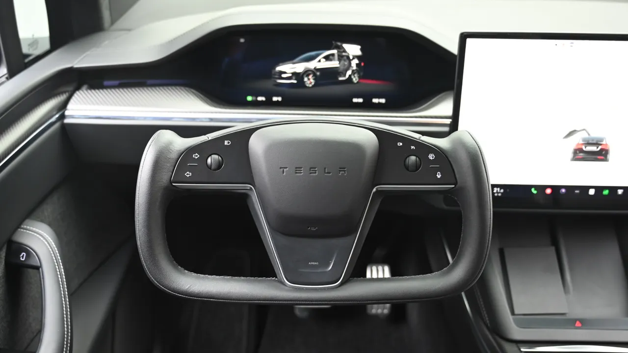 Tesla Model X — miniaturë 22
