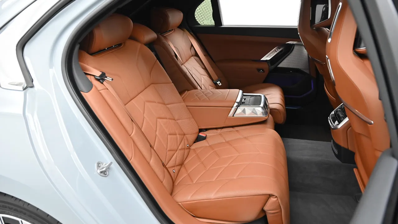 BMW 7er — miniaturë 21