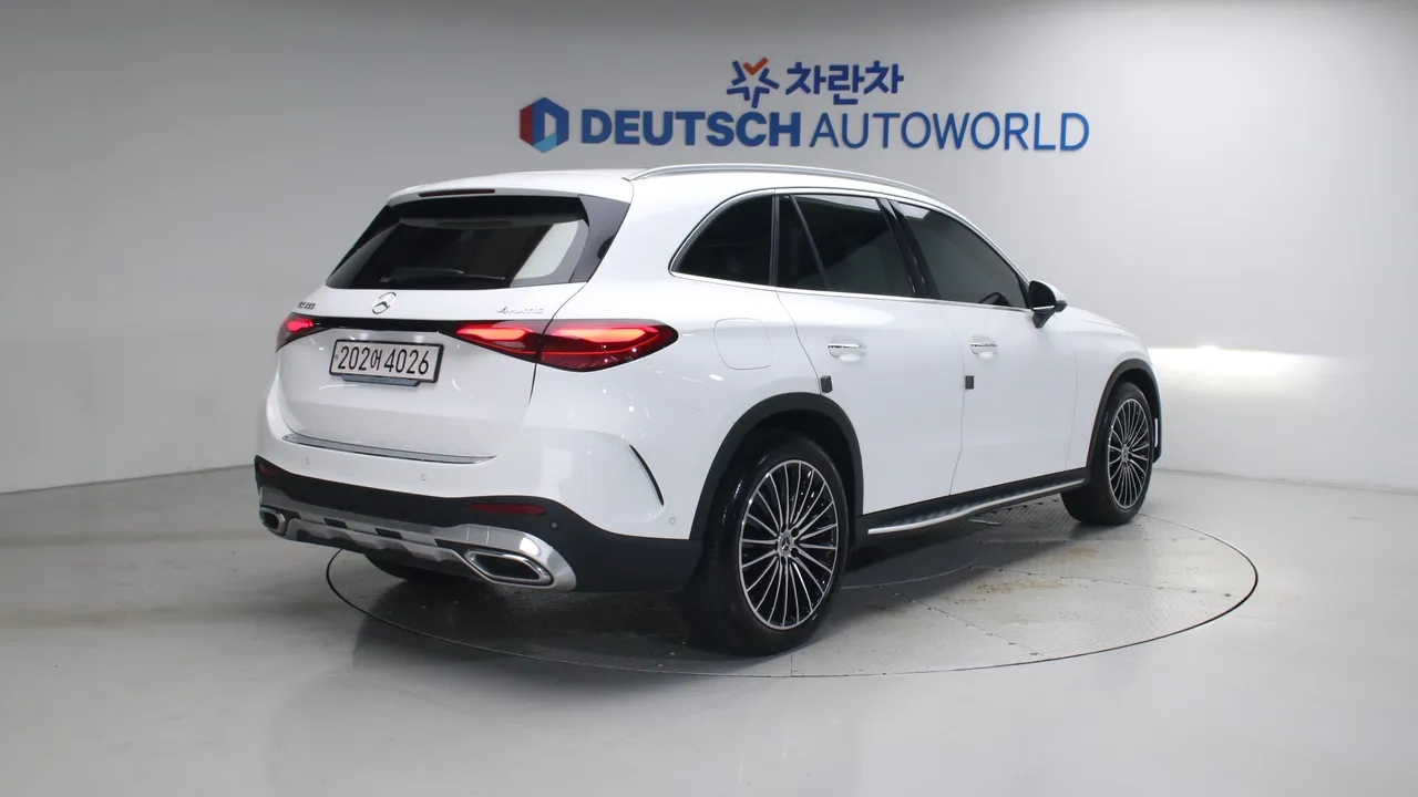 Mercedes-Benz GLC — miniaturë 2