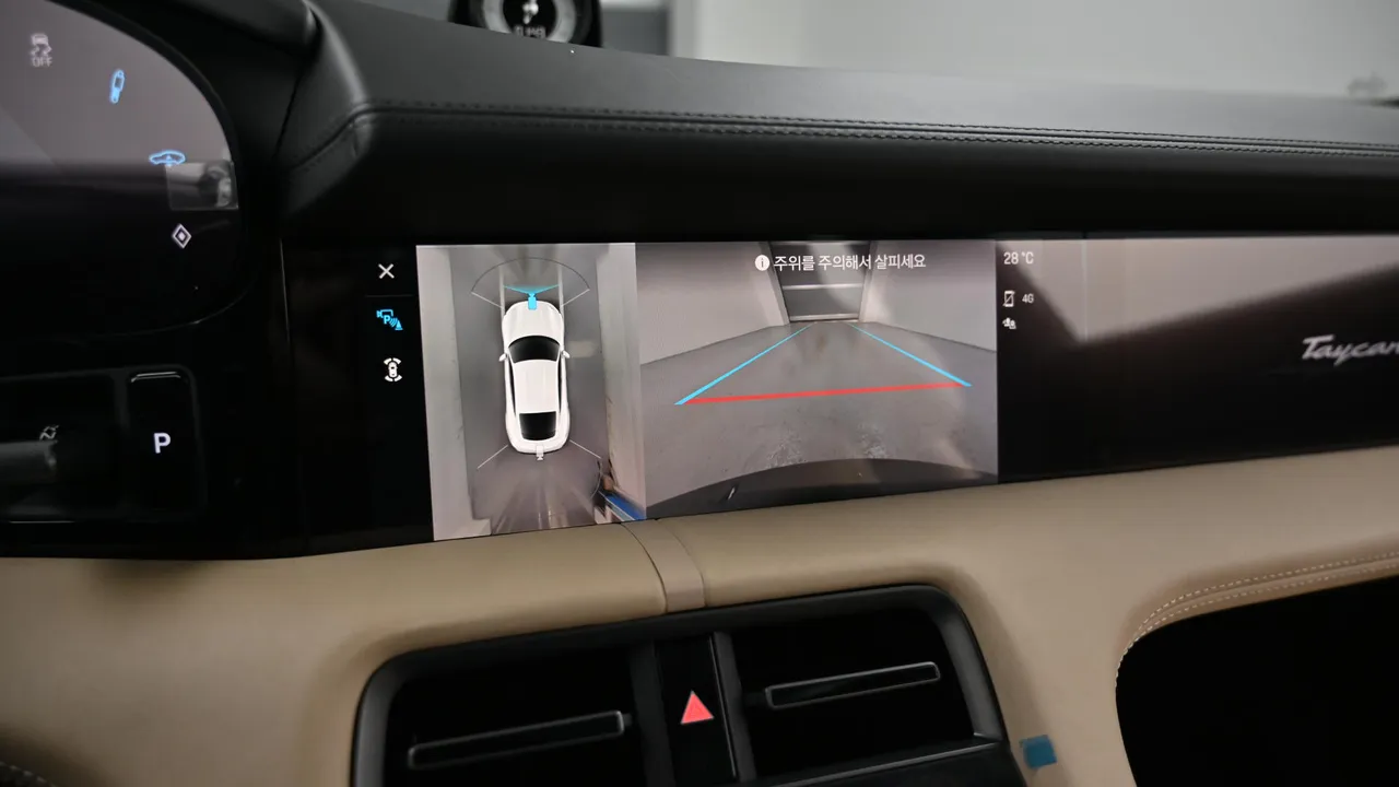Porsche Taycan — miniaturë 15