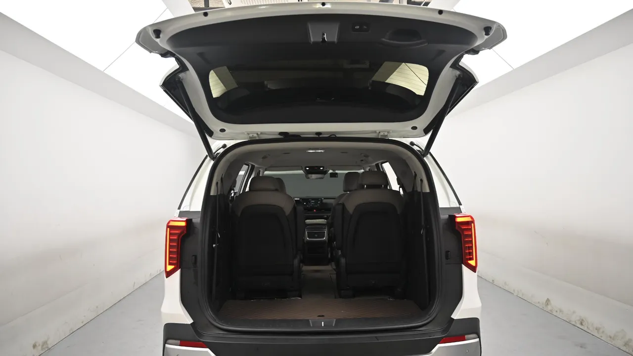 Kia Carnival — miniaturë 19
