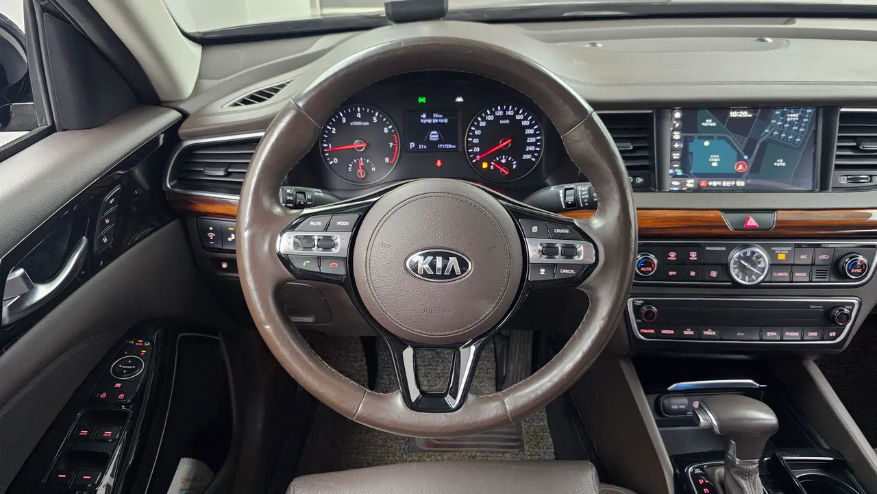 Kia K7 — miniaturë 13