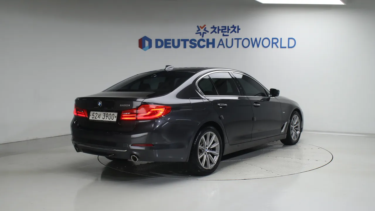 BMW 5er — miniaturë 2