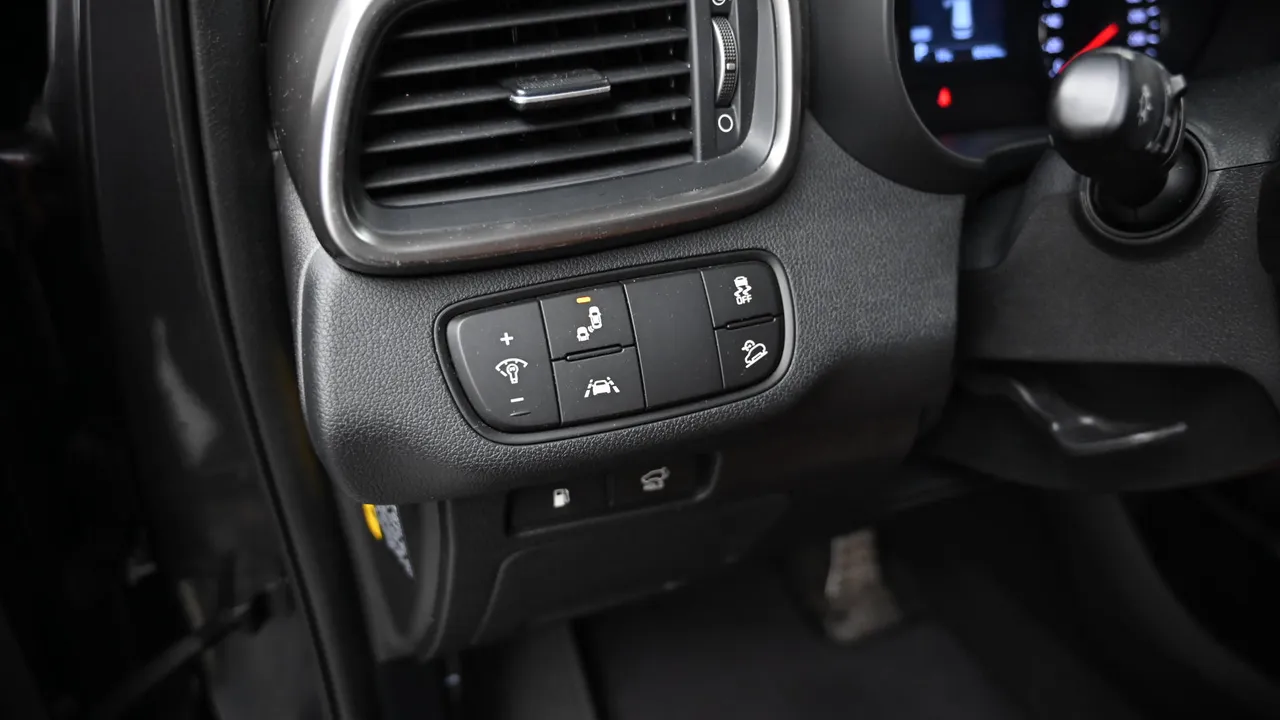 Kia Sorento — miniaturë 44