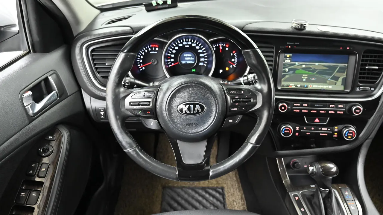 Kia K5 — miniaturë 13
