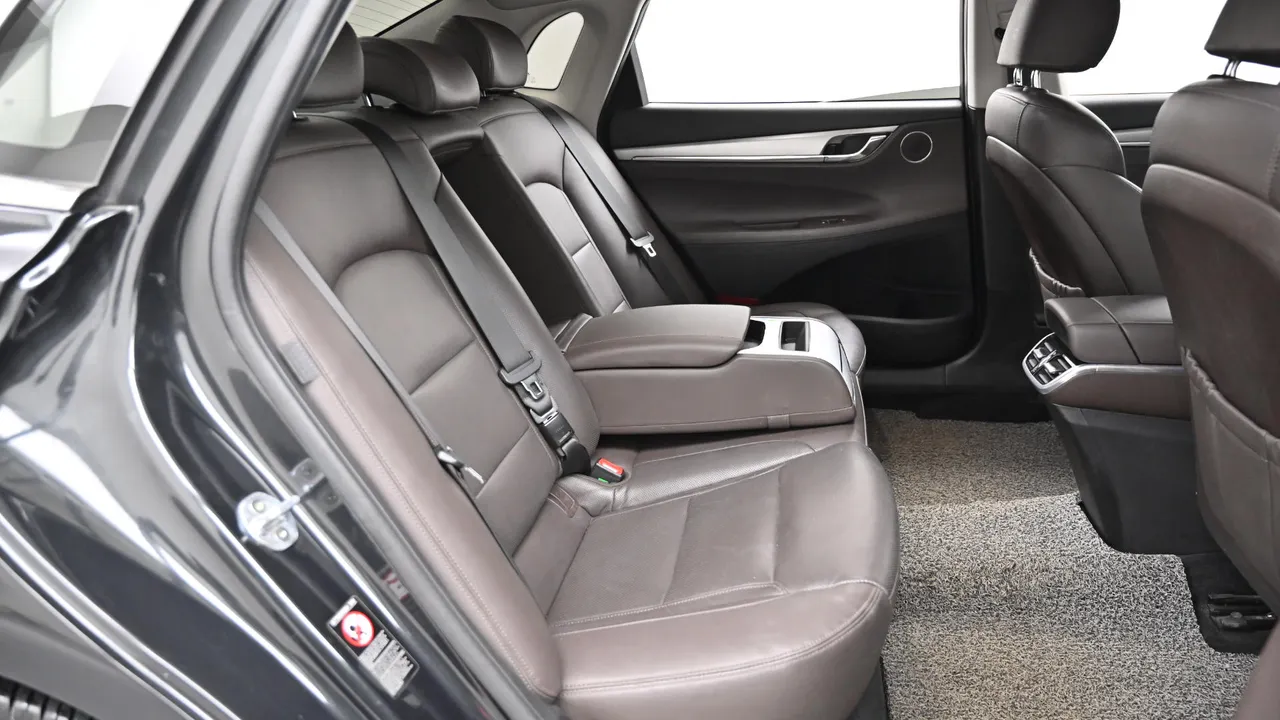 Hyundai Grandeur — miniaturë 12