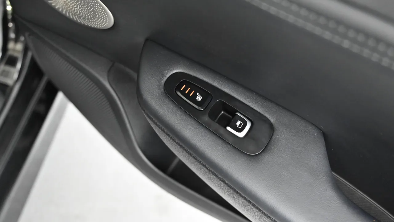 Kia Stinger — miniaturë 16