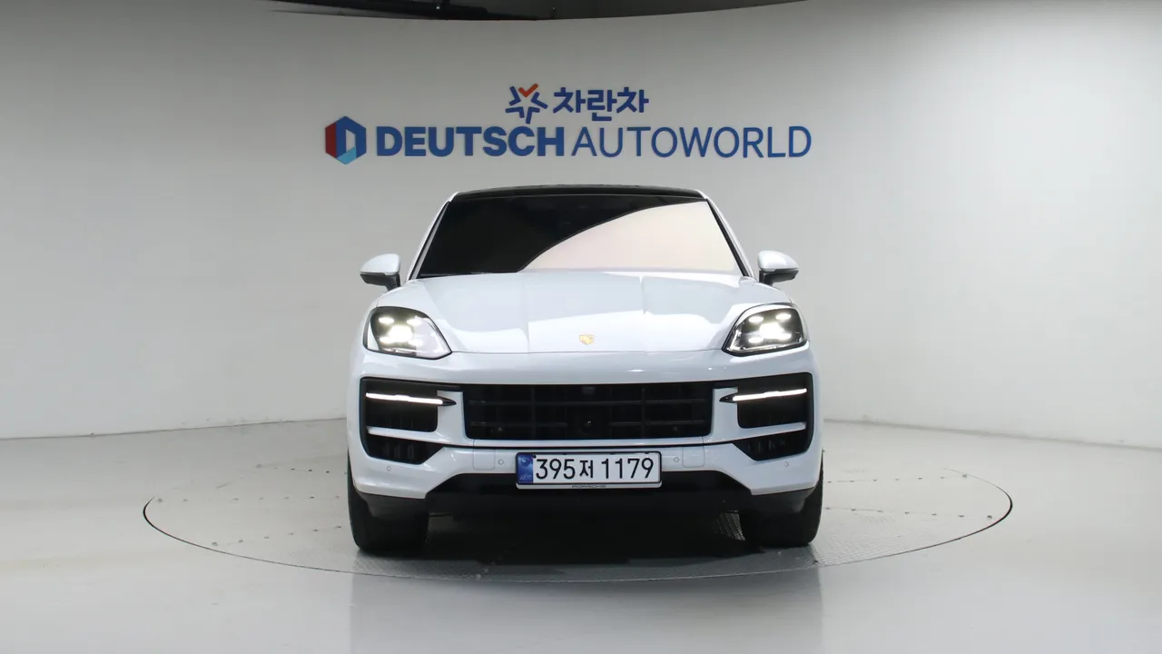 Porsche Cayenne — miniaturë 3