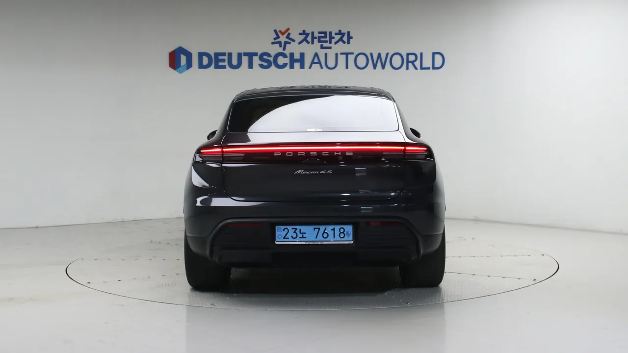Porsche Macan — miniaturë 4