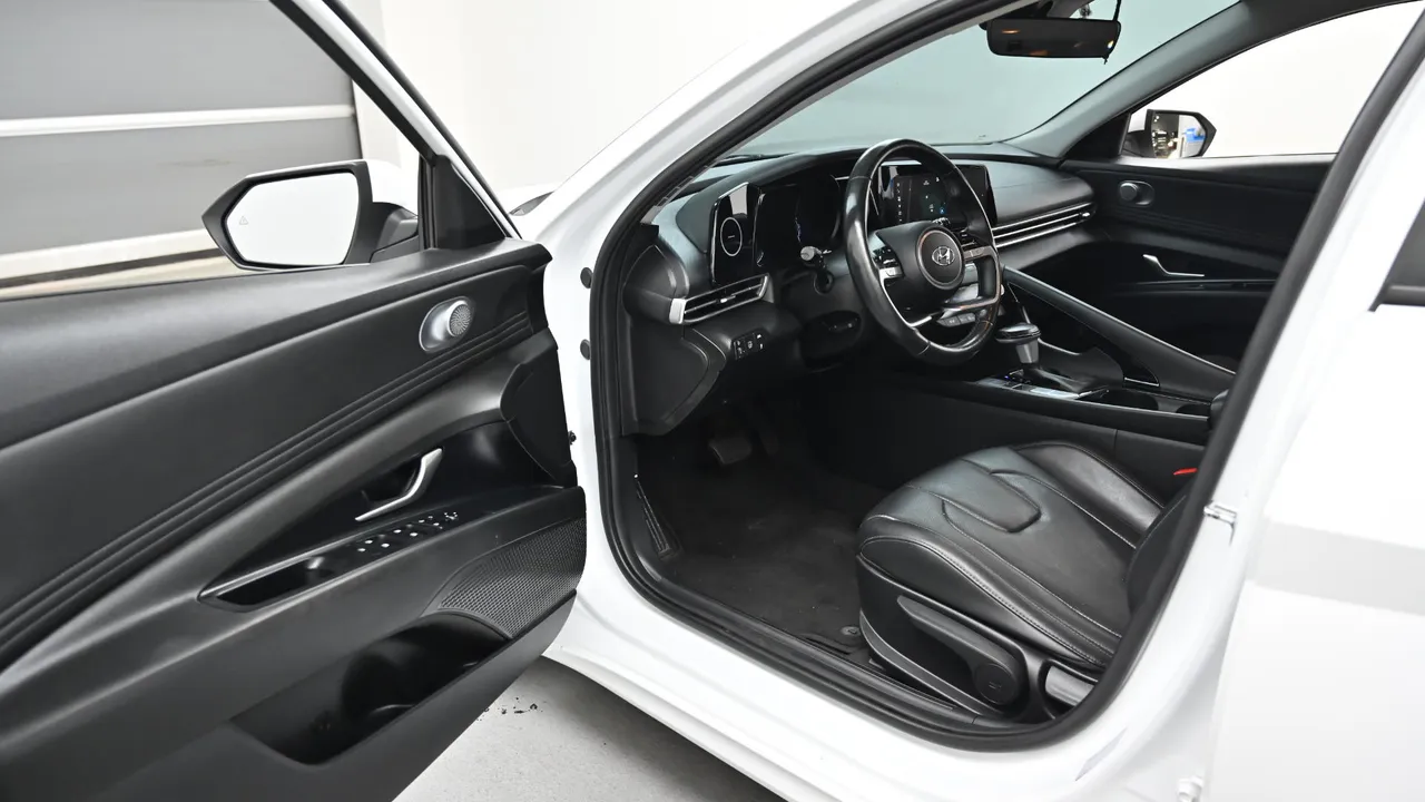 Hyundai Avante — miniaturë 11